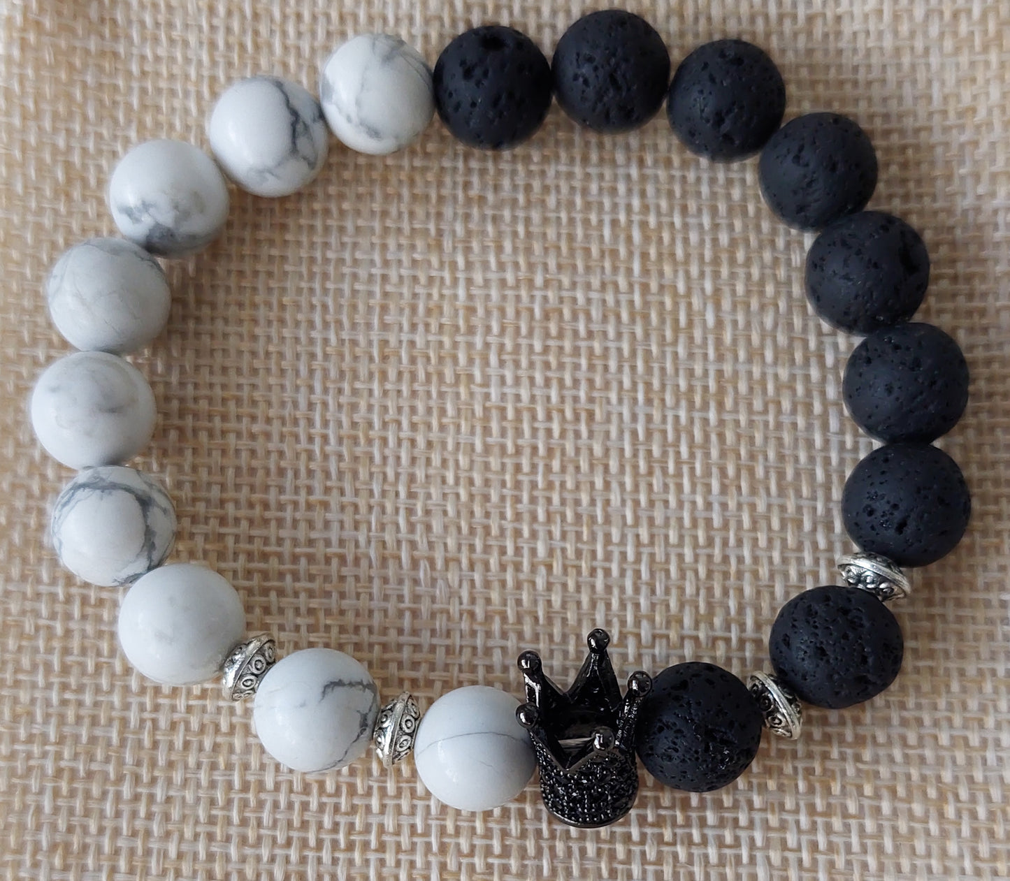 Men's Howlite and Lava Bead Stretch Bead Bracelet (10mm)